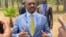 Umkhokheli we CCC, uMnu. Nelson Chamisa ekhuluma lentathelizindaba phandle kwejele le Chikurubi Maximum Security Prison