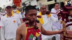 Cheek-Piercing Thai Taoist Festival Returns 