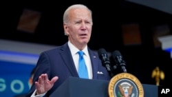 Presidenti Joe Biden duke folur nga auditori i Shtëpisë së Bardhë (25 tetor 2022)