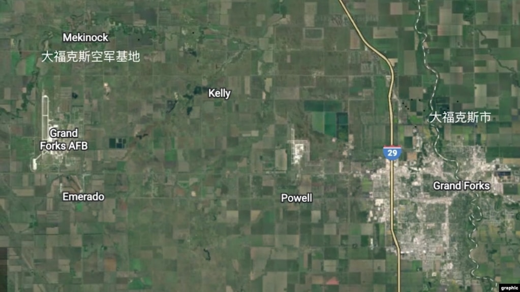 北达科他州大福克斯市北部，离大福克斯空军基地不到20英里处，中国阜丰集团美国子公司买的大片农地拟建中玉米湿磨加工厂。Credit: Google Earth(photo:VOA)