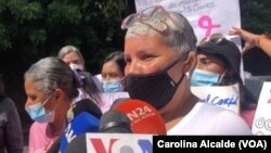 Yadira Lugo, paciente de cáncer de mama en Venezuela, habla con la VOA.