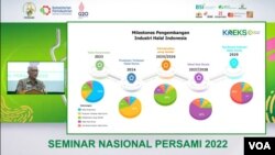 Sekjen Kementerian Perindustrian, Dody Widodo memaparkan materi peta jalan industri halal di Indonesia pada webinar kegiatan PERSAMI, Selasa (11/10). (VOA/ Yudha Satriawan)
