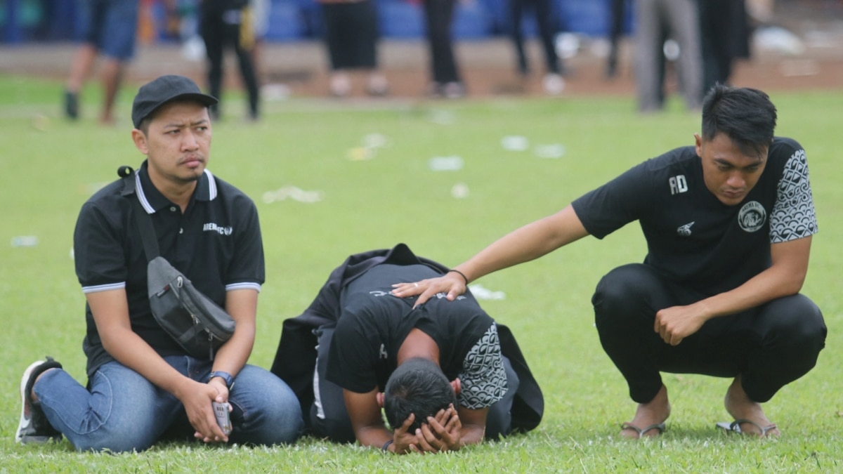 Aparat Keamanan Bersikap Berlebihan dalam Tangani Situasi di Stadion Kanjuruhan