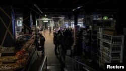 Jiber êerîên Rûsyayê xelk bê elektirîk diçin bazar