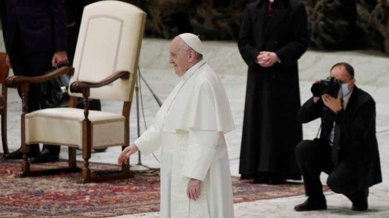 Pope Francis Supports Same-Sex Civil Unions