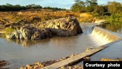 IZiminya Dam eNkayi, Matabeleland North