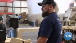 US Combat Veterans Build Wooden American Flags 
