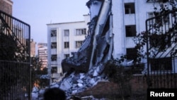 30일 중국 광시 자치구에서 연쇄 폭발이 발생해 건물이 무너졌다.