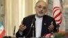 Ministro dos negócios estrangeiros iraniano desmentindo conversações com os Estados Unidos