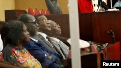 Photo d’archives : l’ex-Première dame ivoirienne Simone Gbagbo, l'ancien Premier ministre Gilbert Ake N'Gbo, le président du FPI Pascal Affi N'Guessan et son vice-président Aboudramane Sangaré, lors de leur procès à Abidjan.