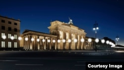 The "Lichtgrenze," or light border will retrace the route of the Berlin Wall, which fell 25 years ago this weekend. 