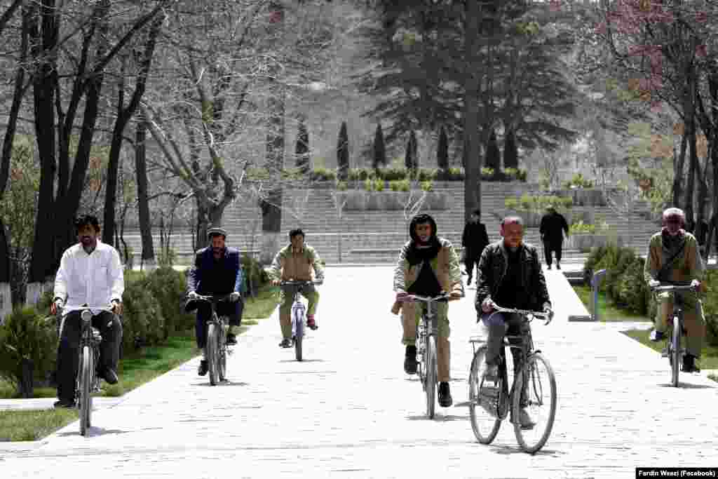 د چهلستون ماڼۍ&nbsp;