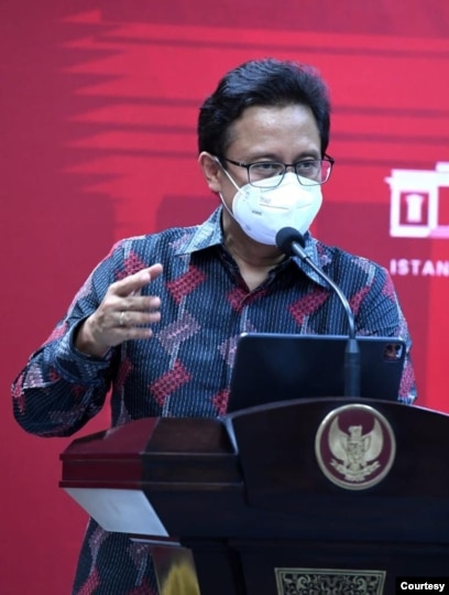 Menkes Budi Gunadi Sadikin dalam telekonferensi pers di Istana Kepresidenan, Jakarta, Senin (18/4). (Foto: Setpres RI)