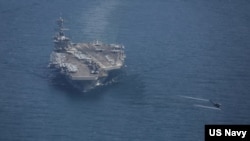 미 해군 핵추진 항공모함 '에이브러햄 링컨'함이 지난 12일 동해(일본해)에서 기동하고 있다. (미 7함대 제공)