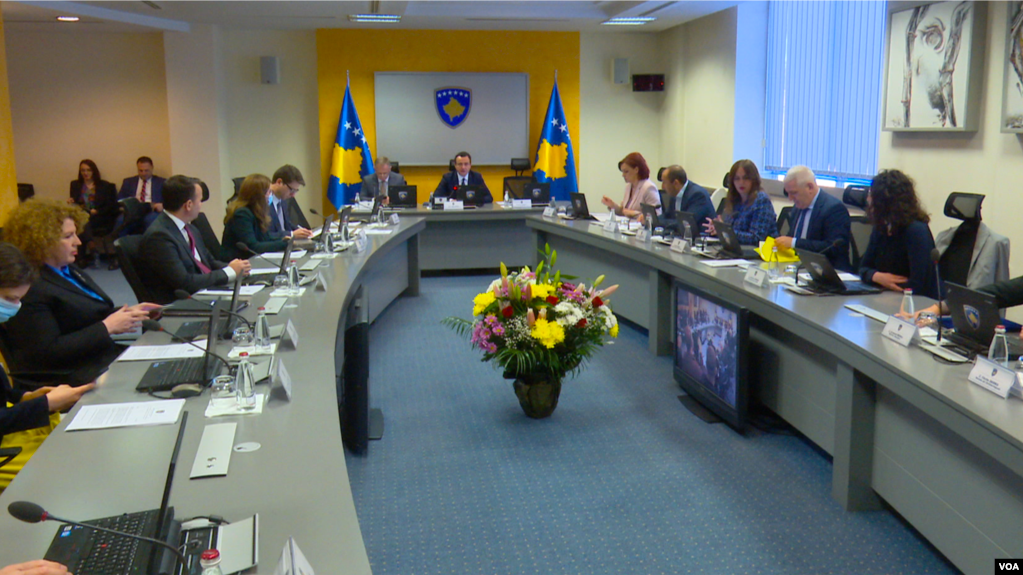 Qeveria e Kosovës urdhëron zbatimin e vendimit për pronat e Manastirit të Deçanit