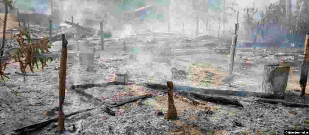 ပေါက်မြို့နယ်အတွင်းရှိ ကျေးရွာအချို့ မီးလောင်ကျွမ်းနေတဲ့မြင်ကွင်း။ (ဓာတ်ပုံ - CJ)