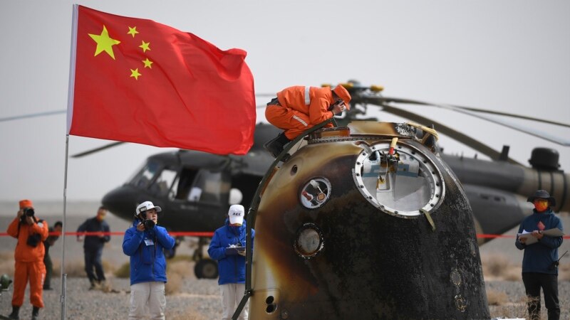 Chinese Astronauts Land After 6 Months on Space Station