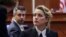 L'actrice Amber Heard apparaît dans la salle d'audience du palais de justice à Fairfax, en Virginie, le 13 avril 2022.