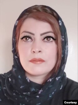 Mina Habib is an investigative journalist for the Roydad News Agency