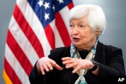 Menteri Keuangan Janet Yellen berbicara kepada Dewan Atlantik, Rabu, 13 April 2022, di Washington. (Foto: AP)