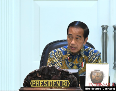 Presiden Jokowi mendorong masyarakat untuk mendapatkan vaksinasi COVID-19 secara lengkap sampai dosis ketiga. (Foto: Biro Setpres)