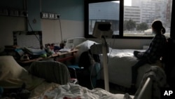 Một phòng bệnh dành cho trẻ em bị COVID-19 tại bệnh viện Robert Debre, tại Paris, Pháp, ngày 2/3/2021.