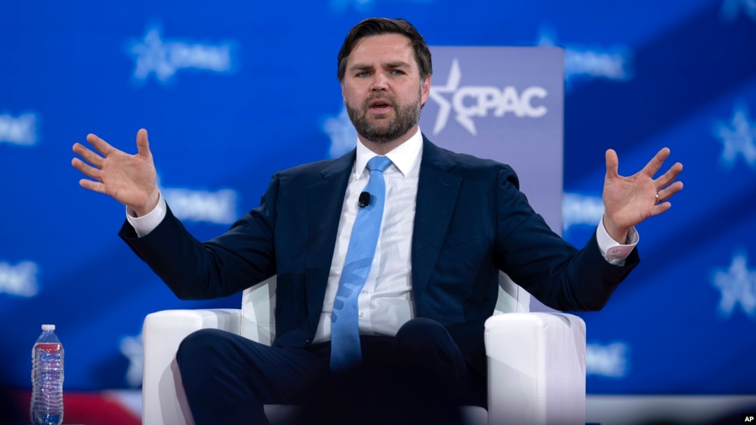 美國副總統萬斯(JD Vance)週四在保守派政治行動大會(Conservative Political Action Conference, CPAC)上發言。（美聯社照片）