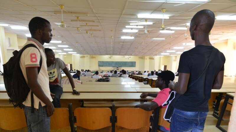 Oskimo Tour, la caravane anti-drogue du Burkina