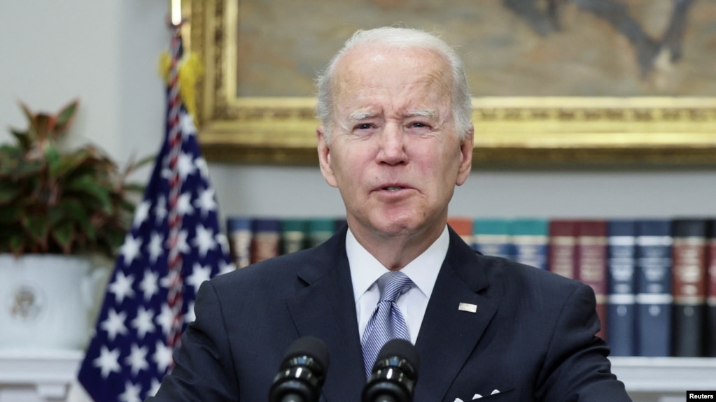 Biden njofton 800 milionë dollarë ndihmë të re ushtarake për Ukrainën