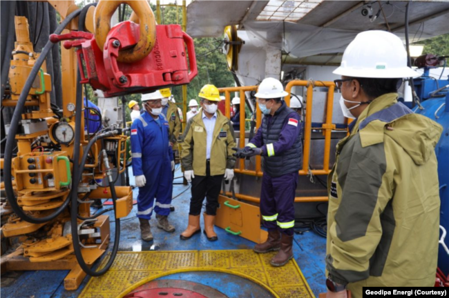 Wakil Menteri Keuangan, Suahasil Nazara, berkunjung ke PLTP Small Scale Dieng 10 MW, Sabtu 13 November 2021. (Foto: Geodipa Energi)