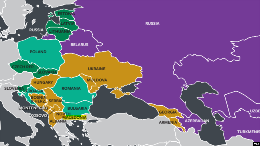 Во годинешниов извештај „Нации во транзиција“, државата е рангирана како хибриден режим, со оценка за демократски прогрес од 3,82, на скала од еден до седум
