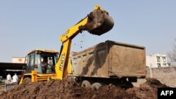 FILE: Illustrative example of an excavator, a machine used to dig into the earth, and believed to be the cause of the Transnet gas pipeline disruption. Taken March 4, 2022.