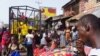 Au marché de Lumley à Freetown le 9 avril 2022.