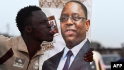 Un jeune partisan du président sénégalais sortant Macky Sall à Pikine, Sénégal, le 7 février 2019.