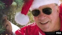 El actor William Shatner, de la legendaria serie televisiva de los años 60 "Star Trek" o "Viaje a las Estrellas" ahora tiene un álbum con música alegórica a la Navidad.