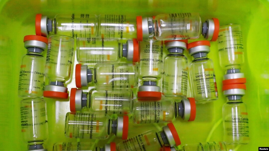 Vaccine Sinovac do Trung Quốc sản xuất. 