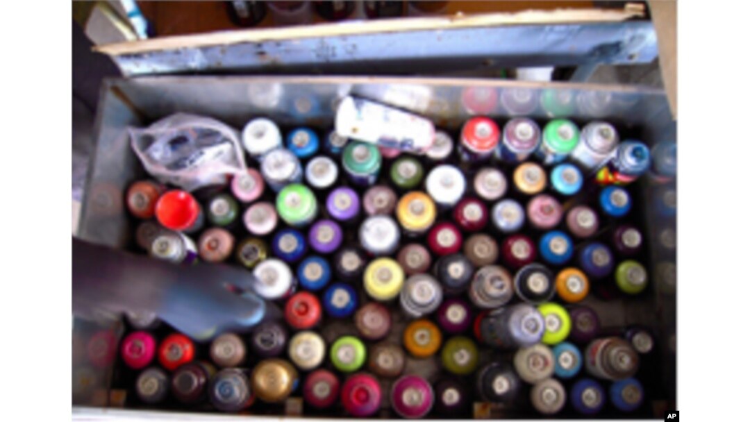 A tagger's arsenal. Maybe a medical mask and a felt-tipped pen or two as well.