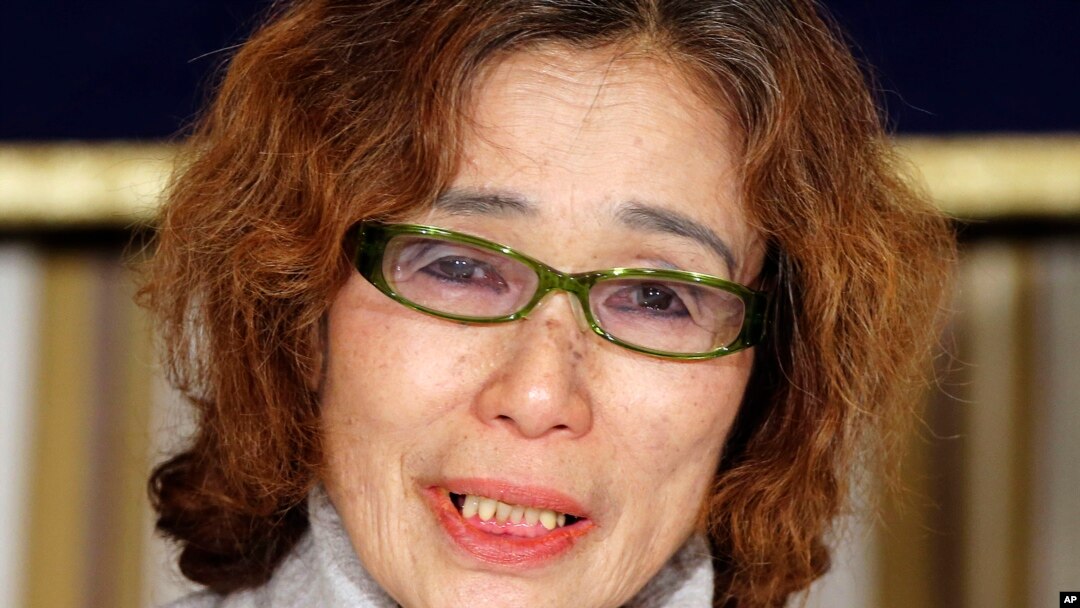 Ibunda Kenji Goto memohon pembebasan putranya.