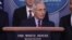 美国国立卫生院旗下的国立过敏与传染病研究院主任弗契（Anthony Fauci）在2020年1月31日于美国华盛顿白宫举行的新闻发布会上向记者介绍了特朗普政府为应对中国冠状病毒疫情所做的努力。