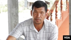 Chhoeun Khim, 47, a CNRP commune chief candidate, will compete for Kdol Senchey commune chief at the polls on Sunday June 4, 2017. (Sun Narin/VOA Khmer)