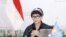 Menteri Luar Negeri Retno Marsudi dalam jumpa pers seusai Pertemuan Informal Menteri Luar Negeri ASEAN yang dilangsungkan secara virtual hari Selasa (2/3). (Foto: Kemlu RI)