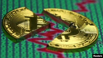 bitcoin loses value