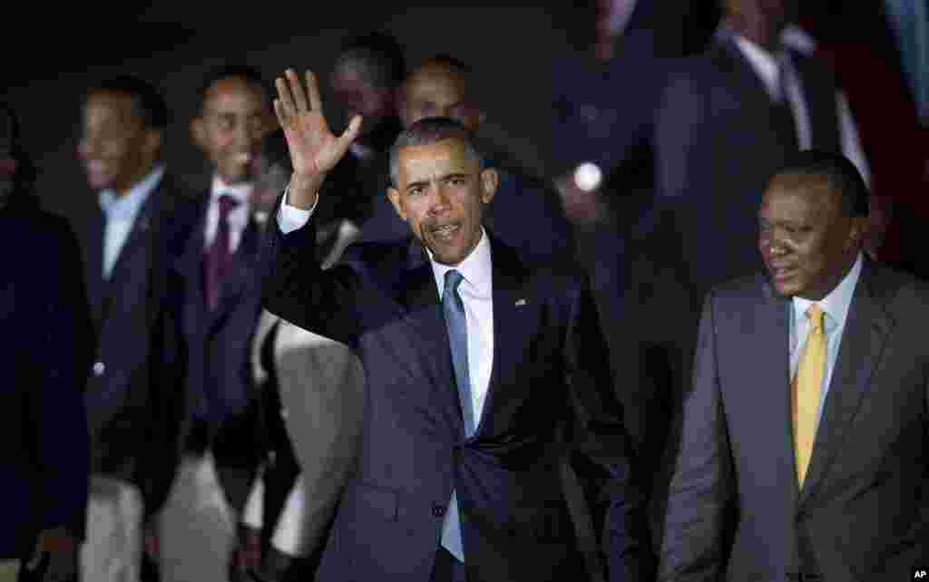 بطور امریکی صدر اوباما کا کینیا کا یہ کا پہلا دورہ ہے۔ وہ اس سے قبل 2006ء میں اس وقت کینیا آئے تھے جب وہ امریکی سینیٹ کے رکن تھے۔
