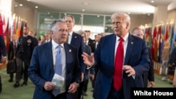 وێنەی ئەرشیڤ: سەرۆک دانۆڵد ترامپ لەگەڵ ستیڤ ویتکۆڤ، دوای بەشداریکردن لە کۆبوونەوە دوو قۆڵییەکان لە بارەگای نەتەوە یەکگرتووەکان لە نیویۆرک، 23ی نۆی 2025 