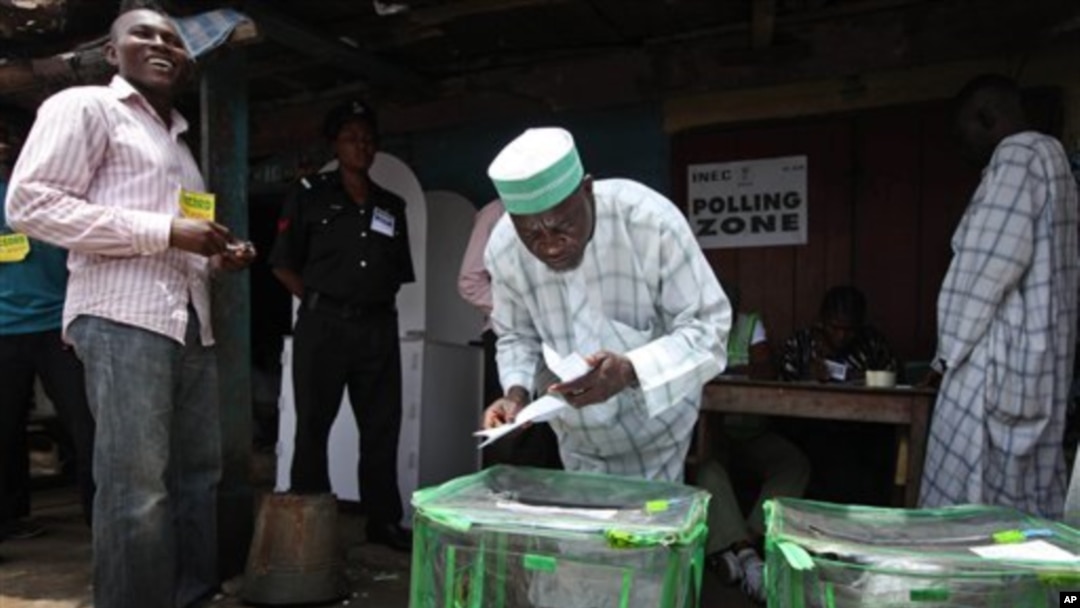 Wani mutum yake kada kuri'arsa.