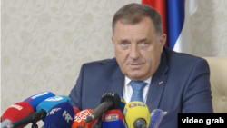 Milorad Dodik za vrijeme konferencije za novinare.