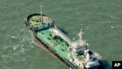 Un petrolier dans le port de Gladstone en Australie