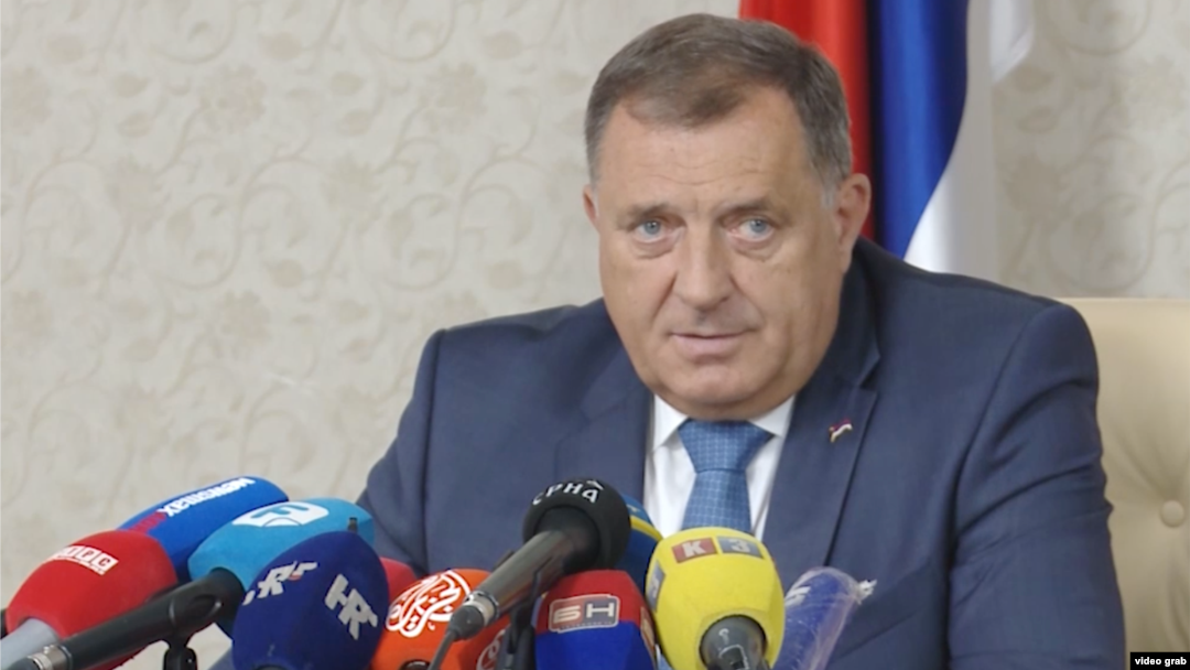 Milorad Dodik za vrijeme konferencije za novinare.