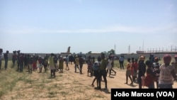 Protestos contra demolições de casas