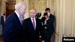 美国总统拜登与俄罗斯总统普京在瑞士日内瓦举行会谈（2021年6月16日）